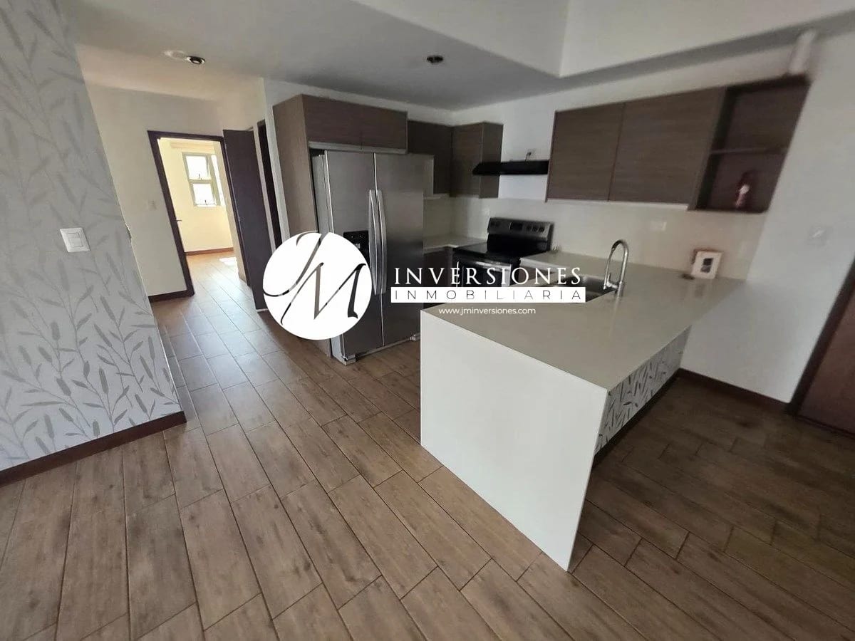 Apartamento en Renta de 3 dormitorios en zona 10 — Apartamento en Alquiler en Zona 10, Guatemala, Ciudad — foto 1 de 5