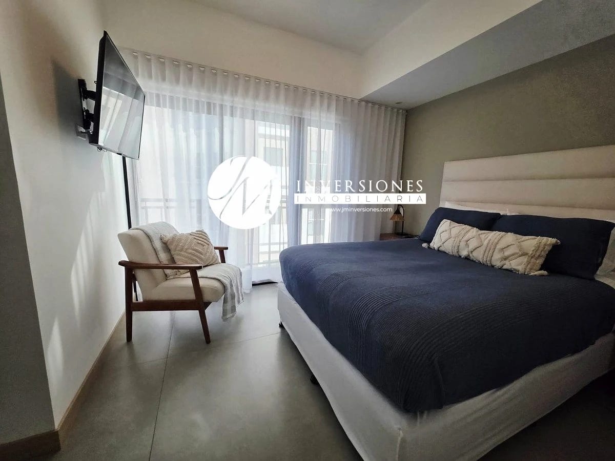 Apartamento amueblado en renta zona 10 — Apartamento en Alquiler en Zona 10, Guatemala, Ciudad — foto 4 de 9