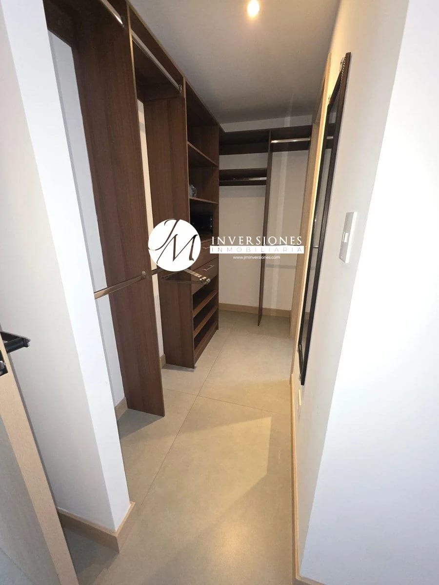 Apartamento amueblado en renta zona 10 — Apartamento en Alquiler en Zona 10, Guatemala, Ciudad — foto 7 de 9