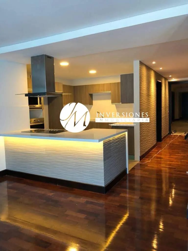 Apartamento en renta de 3 Dormitorios en zona 14 — Apartamento en Alquiler en Zona 14, Guatemala, Ciudad — foto 1 de 5
