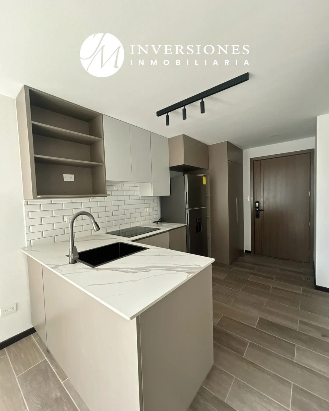 Apartamento de 1 dormitorio para estrenar en zona 10 — Apartamento en Alquiler en Zona 10, Guatemala, Ciudad — foto 1 de 13
