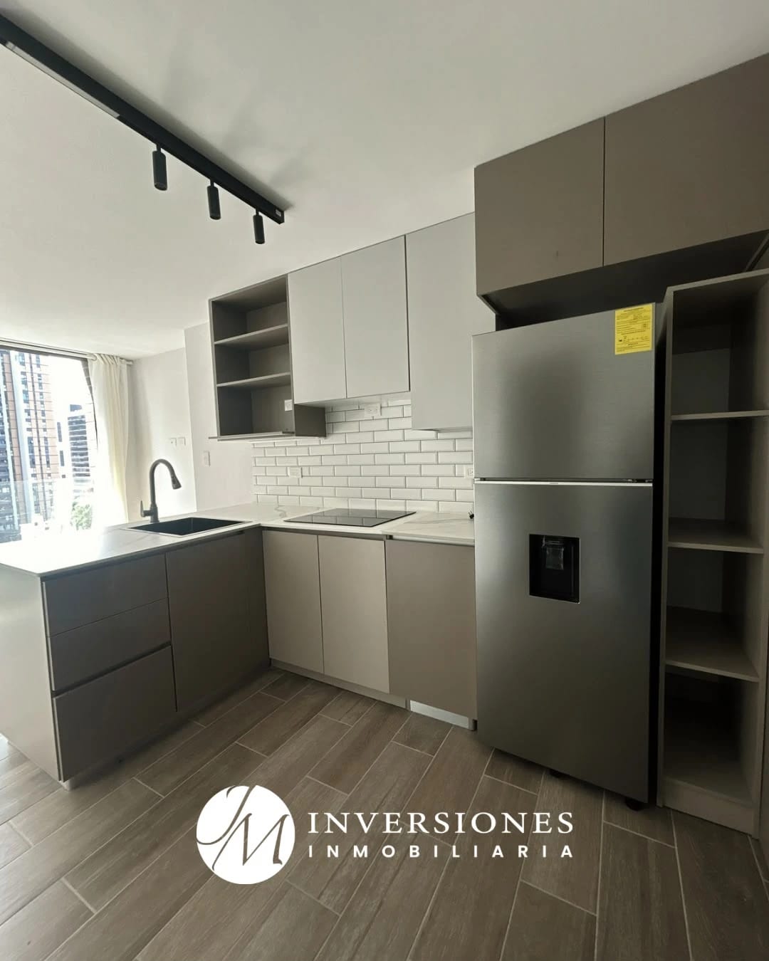 Apartamento de 1 dormitorio para estrenar en zona 10 — Apartamento en Alquiler en Zona 10, Guatemala, Ciudad — foto 2 de 13