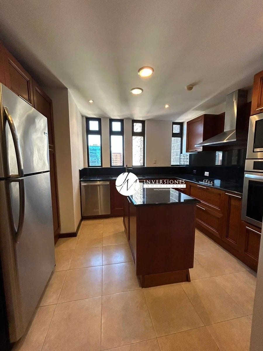 Apartamento en venta Amueblado en zona 10 — Apartamento en Venta en Zona 10, Guatemala, Ciudad — foto 2 de 17