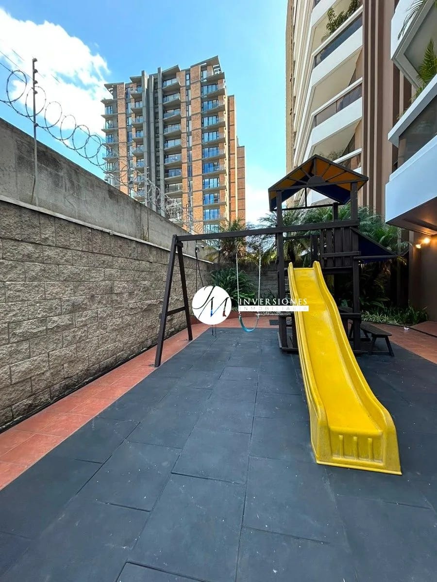 Apartamento en venta Amueblado en zona 10 — Apartamento en Venta en Zona 10, Guatemala, Ciudad — foto 9 de 17