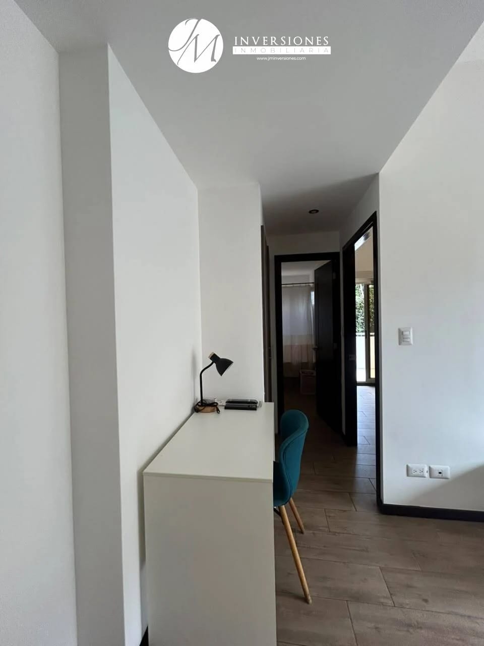 Apartamento en Renta Amueblado en zona 10 — Apartamento en Alquiler en Zona 10, Guatemala, Ciudad — foto 4 de 13