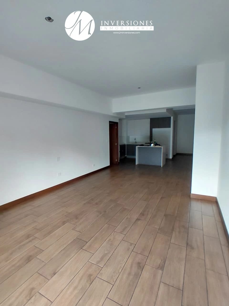 Apartamento en zona 10 de 3 Dormitorios en Renta — Apartamento en Alquiler en Zona 10, Guatemala, Ciudad — foto 2 de 14