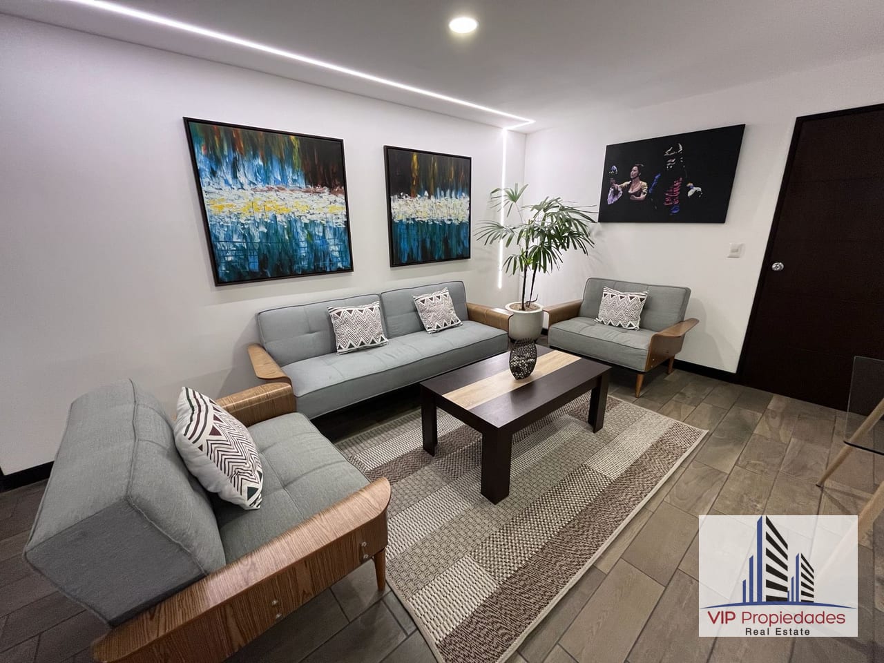 Edificio Verona zona 10, apartamento en alquiler — Apartamento en Alquiler en Verona, Zona 10, Guatemala, Ciudad — foto 1 de 6