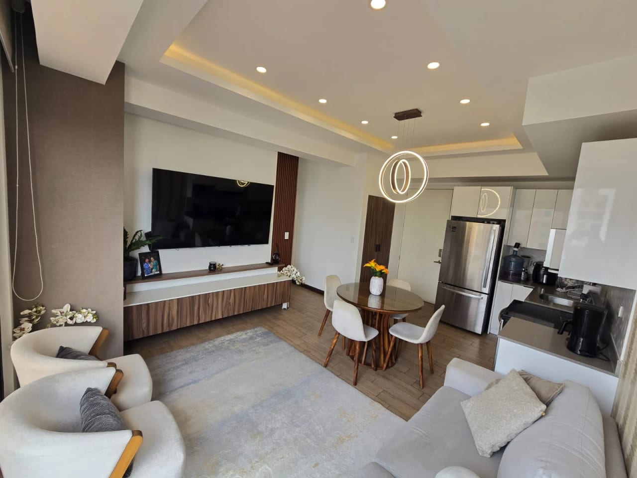 Apartamento en venta en zona 13 a una cuadra de Las Américas. — Apartamento en Venta en N Américas, Zona 13, Guatemala, Ciudad — foto 3 de 17
