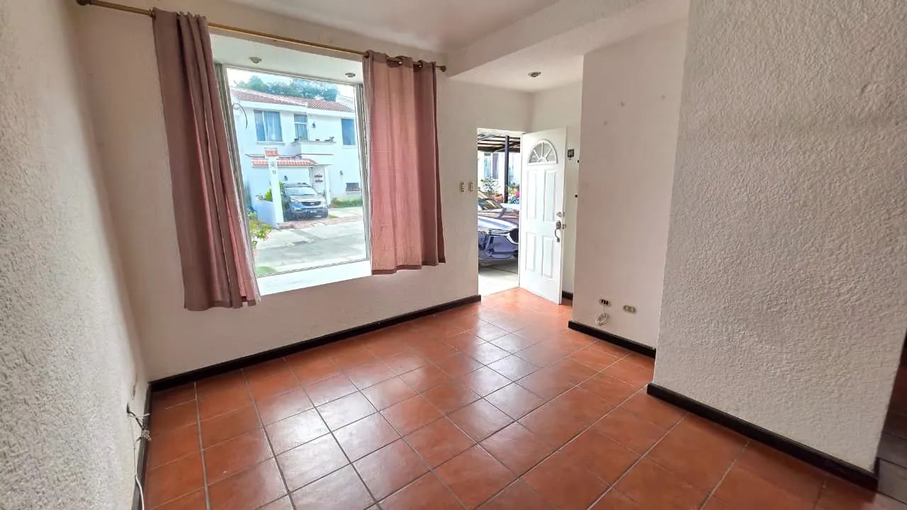 Casa en venta de un nivel en Villas de Choacorral San Lucas — Casa en Venta en Zona 1 Mixco, Guatemala, Ciudad — foto 7 de 17