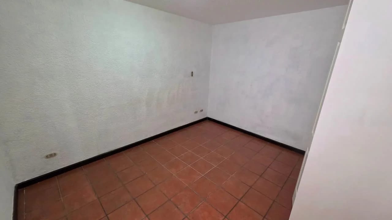 Casa en venta de un nivel en Villas de Choacorral San Lucas — Casa en Venta en Zona 1 Mixco, Guatemala, Ciudad — foto 14 de 17