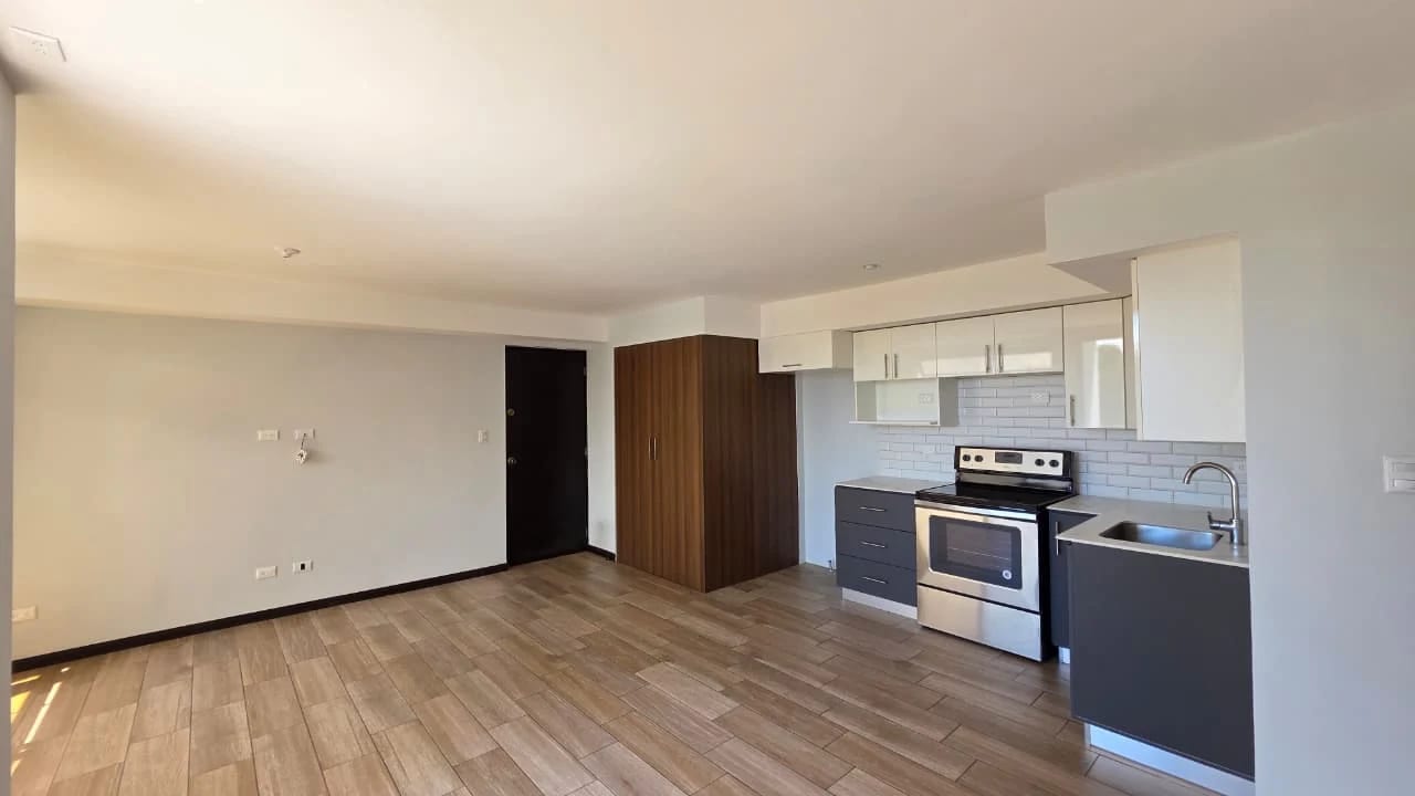 Apartamento en renta en Villas Granada Premium ll Santa Catarina Pin. — Apartamento en Alquiler en Villas Granada Premier 2, Santa Catarina Pinula, Guatemala, Ciudad — foto 1 de 17