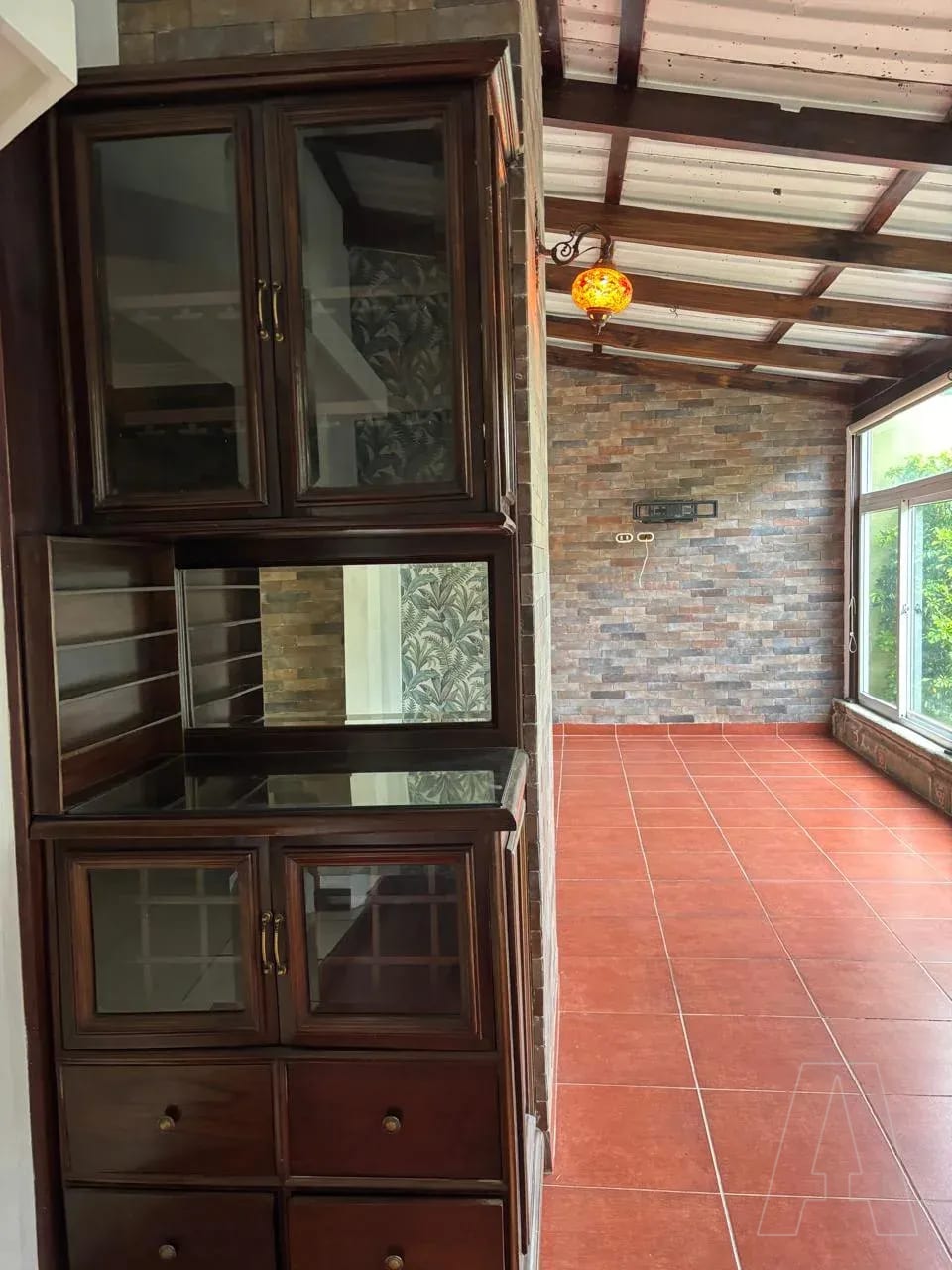 Linda casa Villas del Pinar km 19.5 Caes — Casa en Alquiler en Villas del Pinar, Carretera a El Salvador, Guatemala, Ciudad — foto 9 de 17