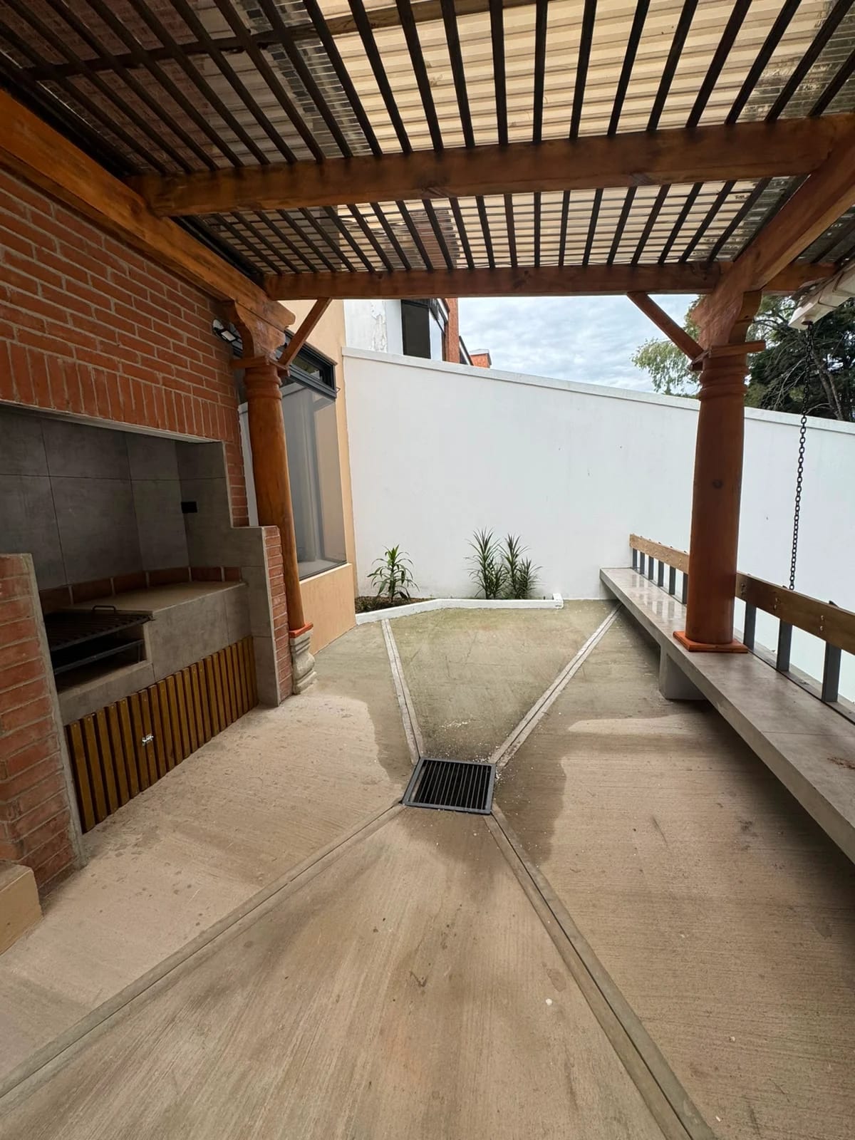 Casa remodelada en venta en el Km.16.5 de Carretera al Salvador — Casa en Venta en San Antonio, Carretera a El Salvador, Guatemala, Ciudad — foto 10 de 17