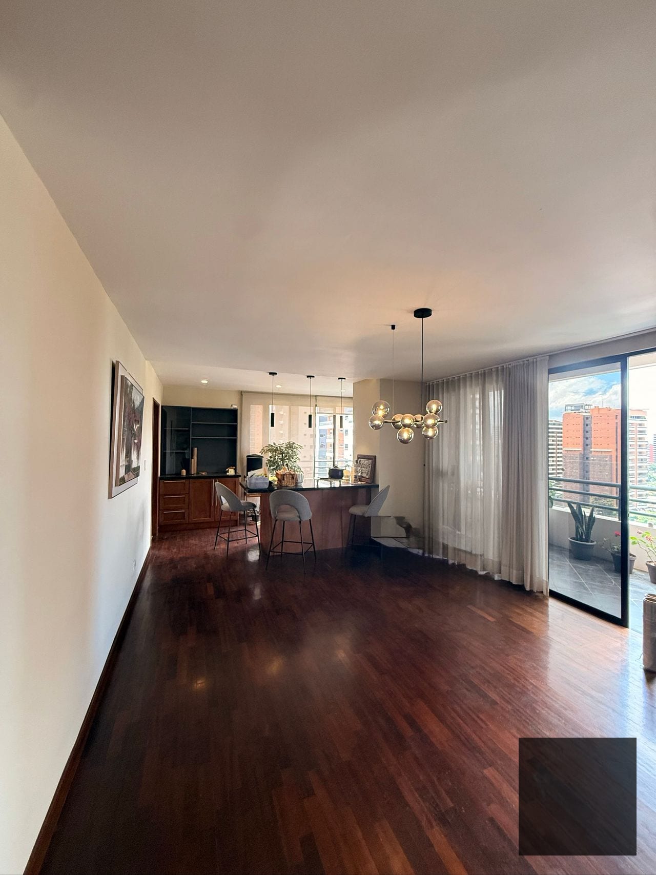 📍 Amplio Apartamento en Venta en Zona 14 — Apartamento en Venta en Almeira, Zona 14, Guatemala, Ciudad — foto 1 de 11