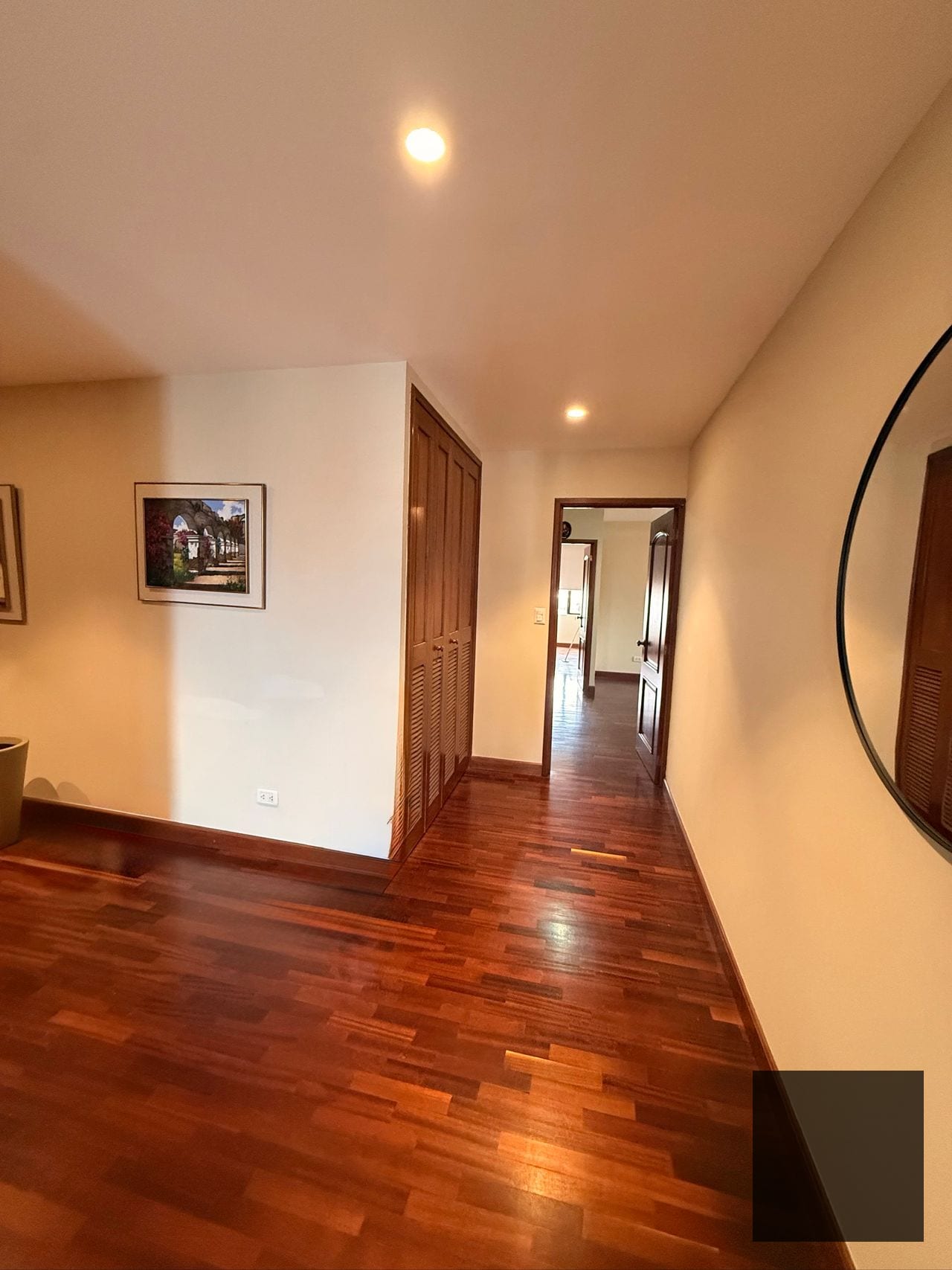 📍 Amplio Apartamento en Venta en Zona 14 — Apartamento en Venta en Almeira, Zona 14, Guatemala, Ciudad — foto 3 de 11