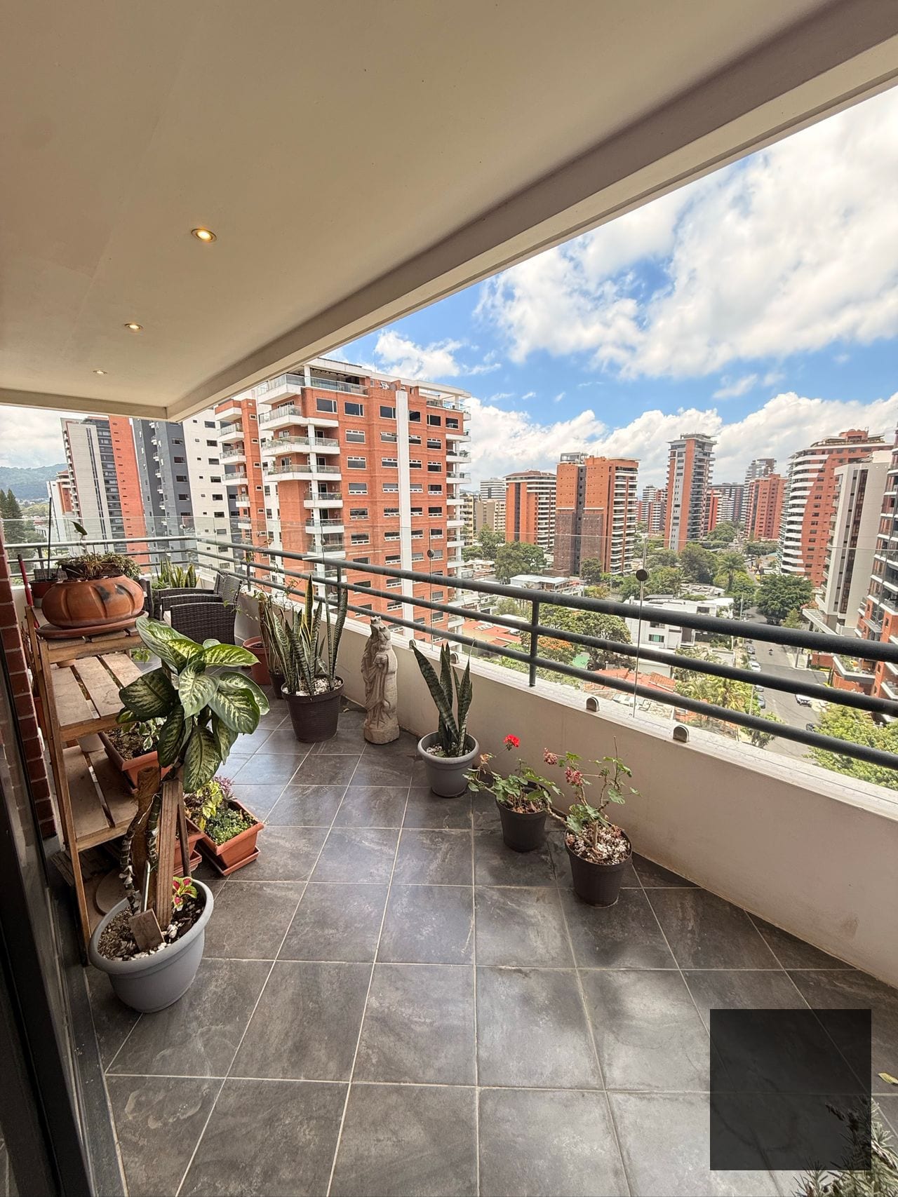 📍 Amplio Apartamento en Venta en Zona 14 — Apartamento en Venta en Almeira, Zona 14, Guatemala, Ciudad — foto 5 de 11