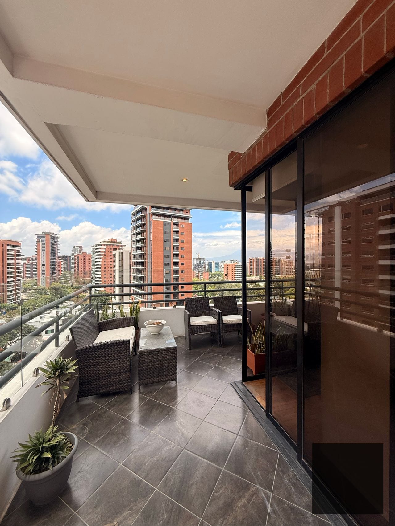 📍 Amplio Apartamento en Venta en Zona 14 — Apartamento en Venta en Almeira, Zona 14, Guatemala, Ciudad — foto 6 de 11