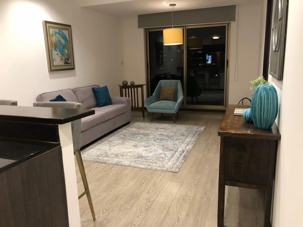 Apartamento Amueblado en zona 10 — Apartamento en Alquiler en Neo Apartamentos, Zona 10, Guatemala, Ciudad — foto 1 de 10