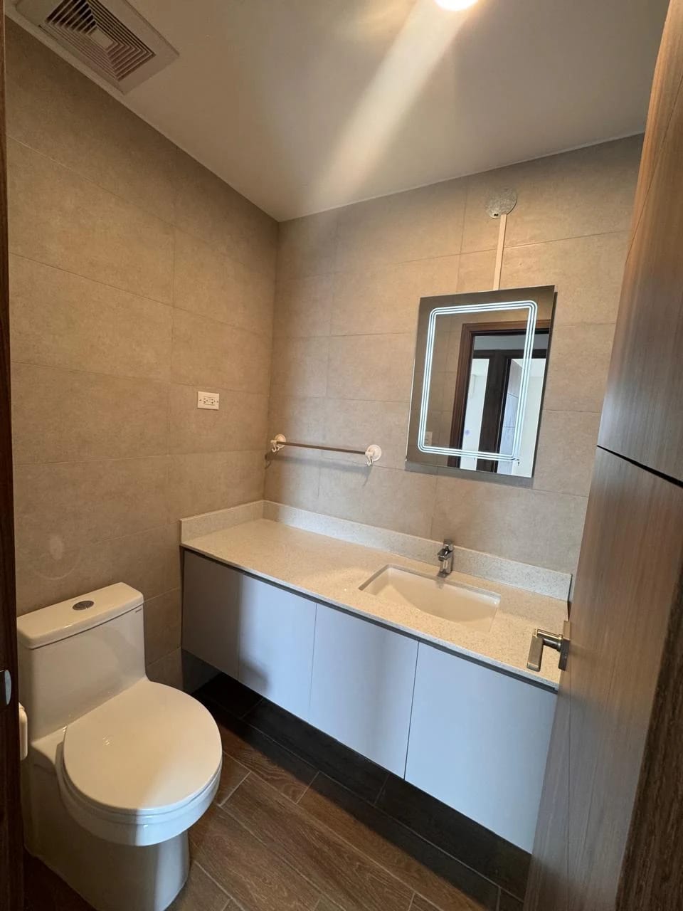 Apartamento Moderno en zona 14 — Apartamento en Alquiler en Parque 14, Zona 14, Guatemala, Ciudad — foto 17 de 17