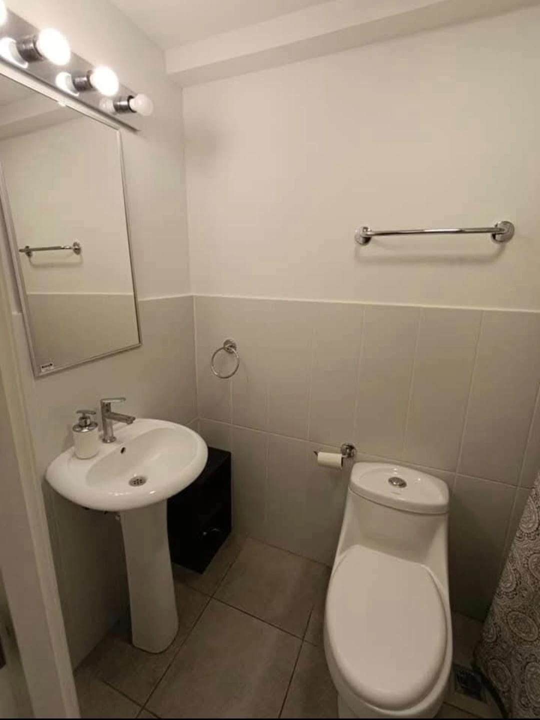 Apartamento Zona 4 — Apartamento en Alquiler en Modra, Zona 4, Guatemala, Ciudad — foto 5 de 9