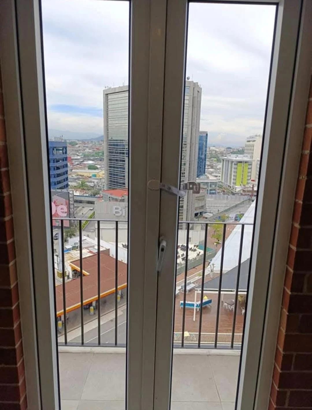 Apartamento Zona 4 — Apartamento en Alquiler en Modra, Zona 4, Guatemala, Ciudad — foto 7 de 9