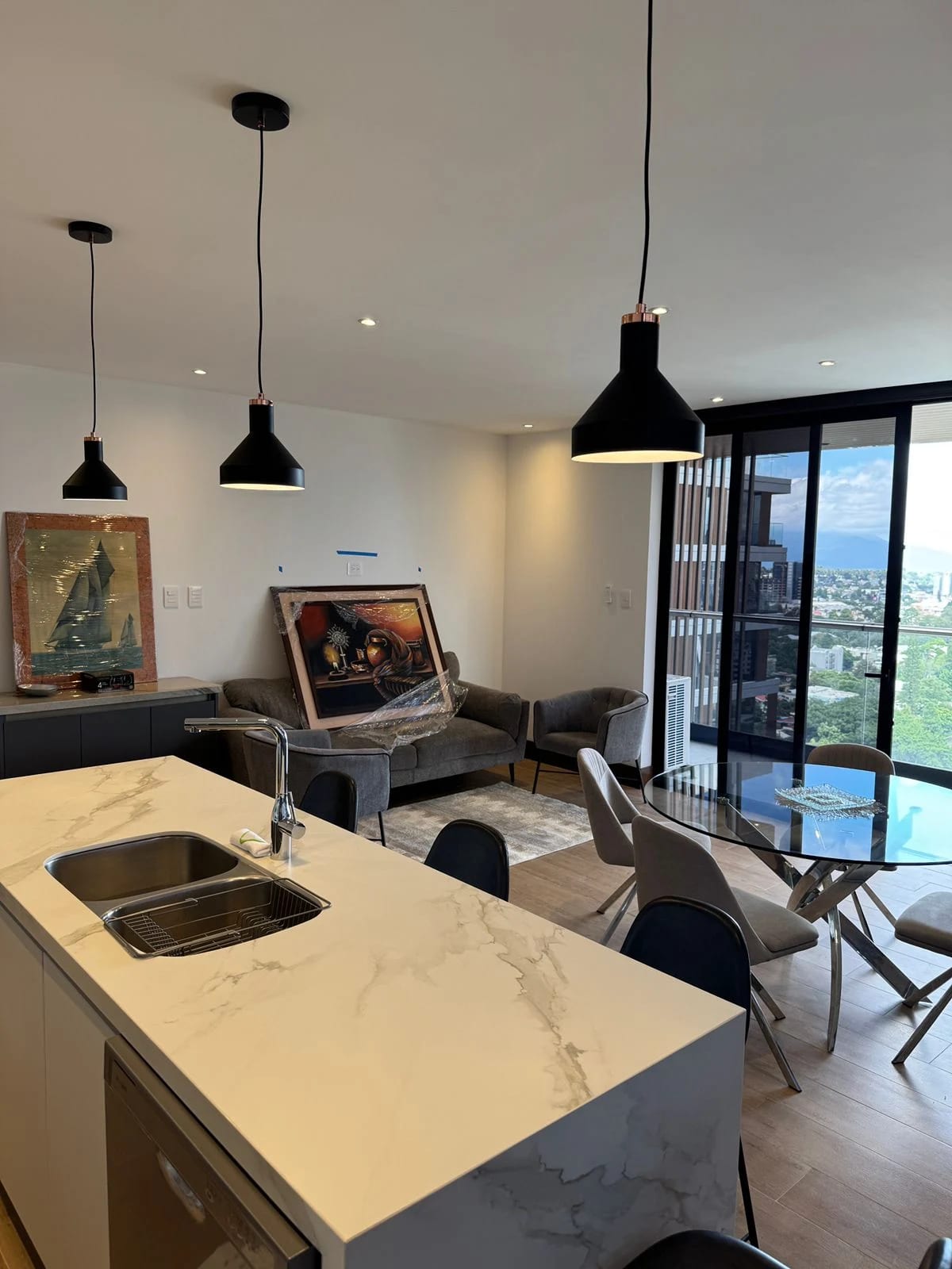 Apartamento de lujo en zona 15 — Apartamento en Alquiler en Zona 15, Guatemala, Ciudad — foto 6 de 14