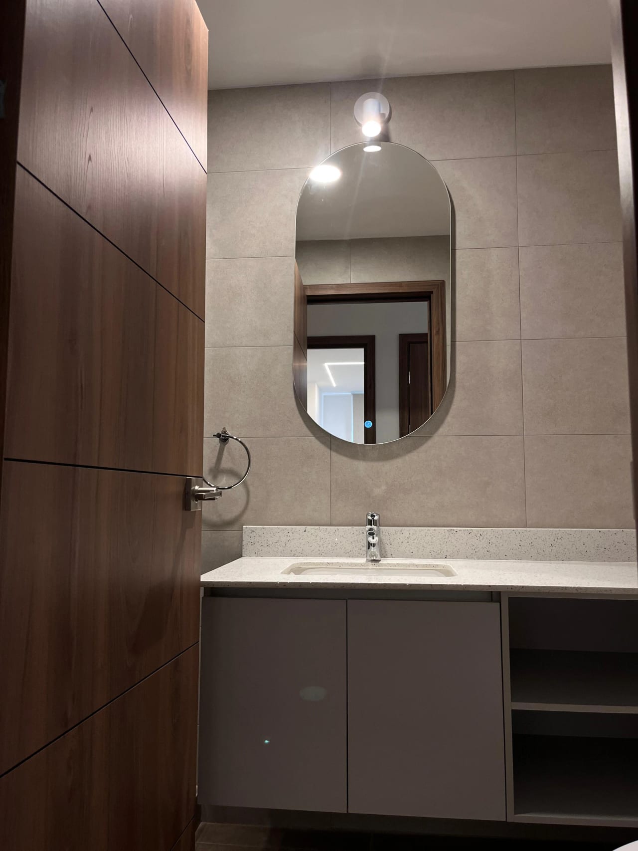 Apartamento de lujo amueblado en zona 14 — Apartamento en Alquiler en Zona 14, Guatemala, Ciudad — foto 13 de 13