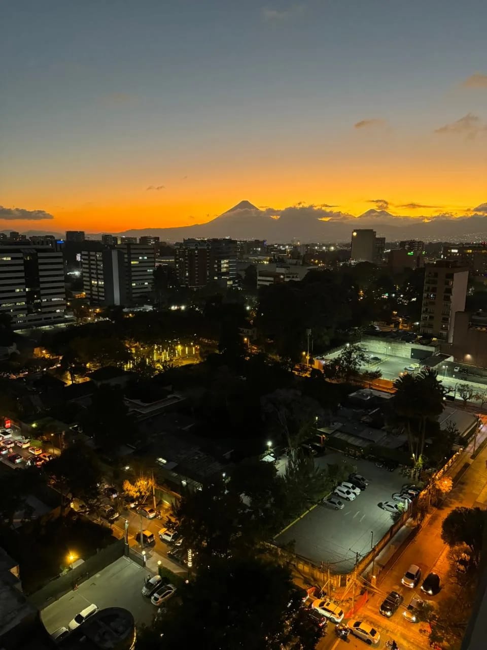 Apartamento de Lujo en zona 10 — Apartamento en Alquiler en Zona 10, Guatemala, Ciudad — foto 5 de 10