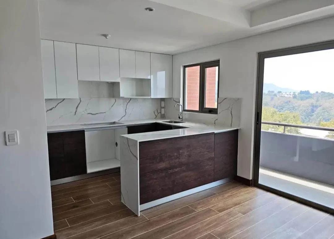 Apartamento en zona exclusiva en zona 14 — Apartamento en Alquiler en Zona 14, Guatemala, Ciudad — foto 4 de 10