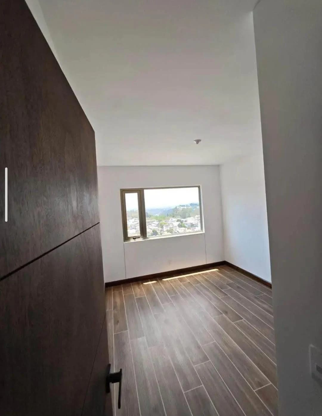 Apartamento en zona exclusiva en zona 14 — Apartamento en Alquiler en Zona 14, Guatemala, Ciudad — foto 7 de 10