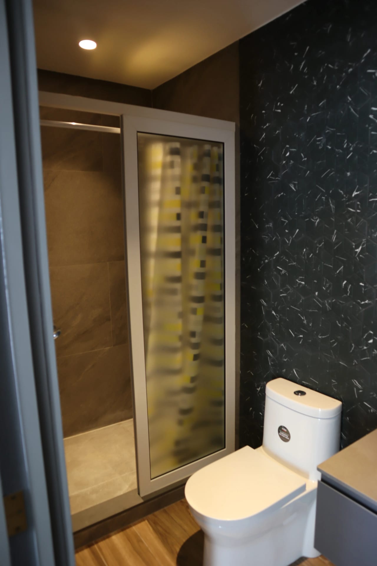 Apartamento Moderno en zona 10 — Apartamento en Alquiler en Zona 10, Guatemala, Ciudad — foto 4 de 15