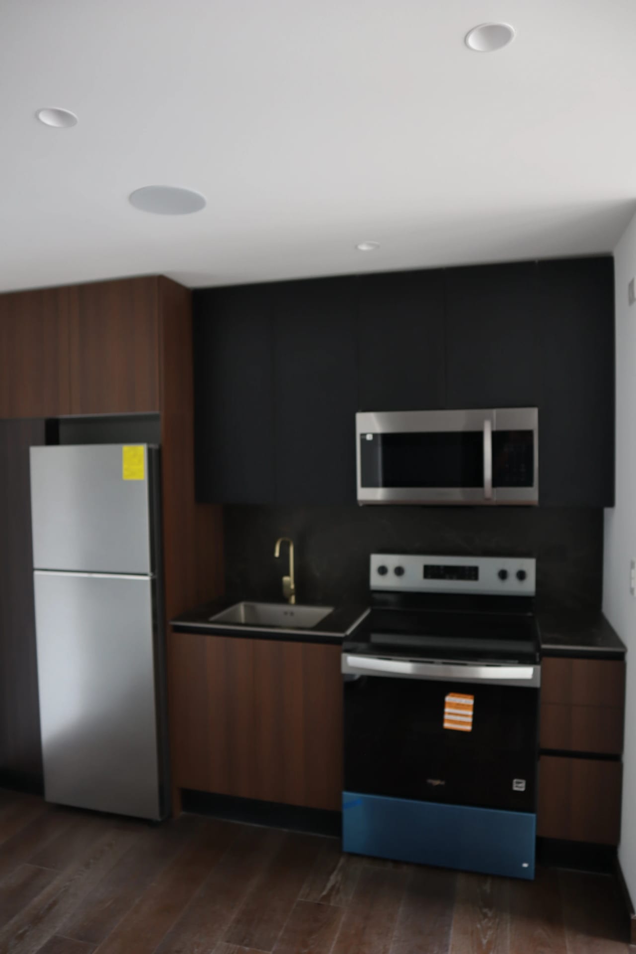 Apartamento Moderno en zona 10 — Apartamento en Alquiler en Zona 10, Guatemala, Ciudad — foto 7 de 15