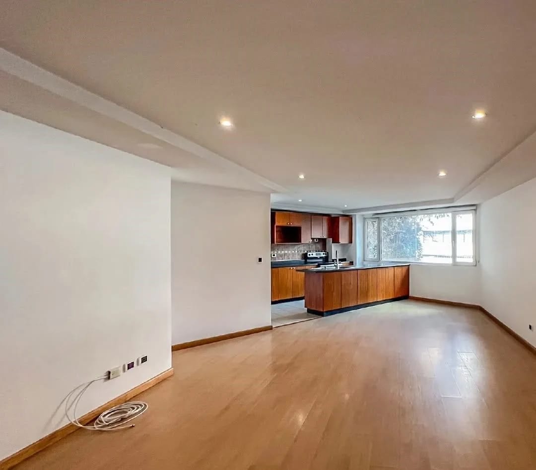 Apartamento espacioso en zona 14 — Apartamento en Alquiler en Zona 14, Guatemala, Ciudad — foto 1 de 6