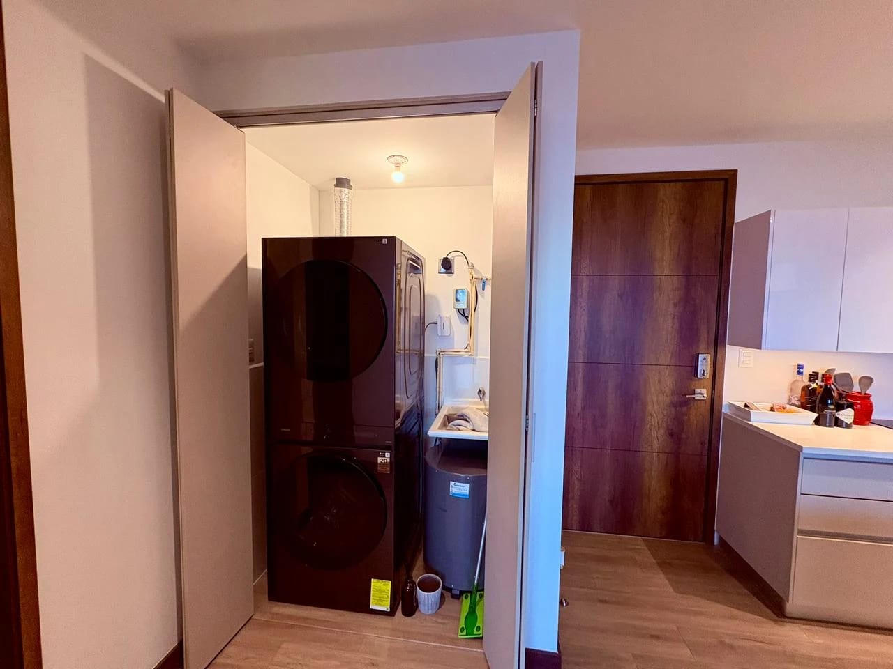 Apartamento Amueblado en zona 13 — Apartamento en Venta en Zona 13, Guatemala, Ciudad — foto 9 de 11