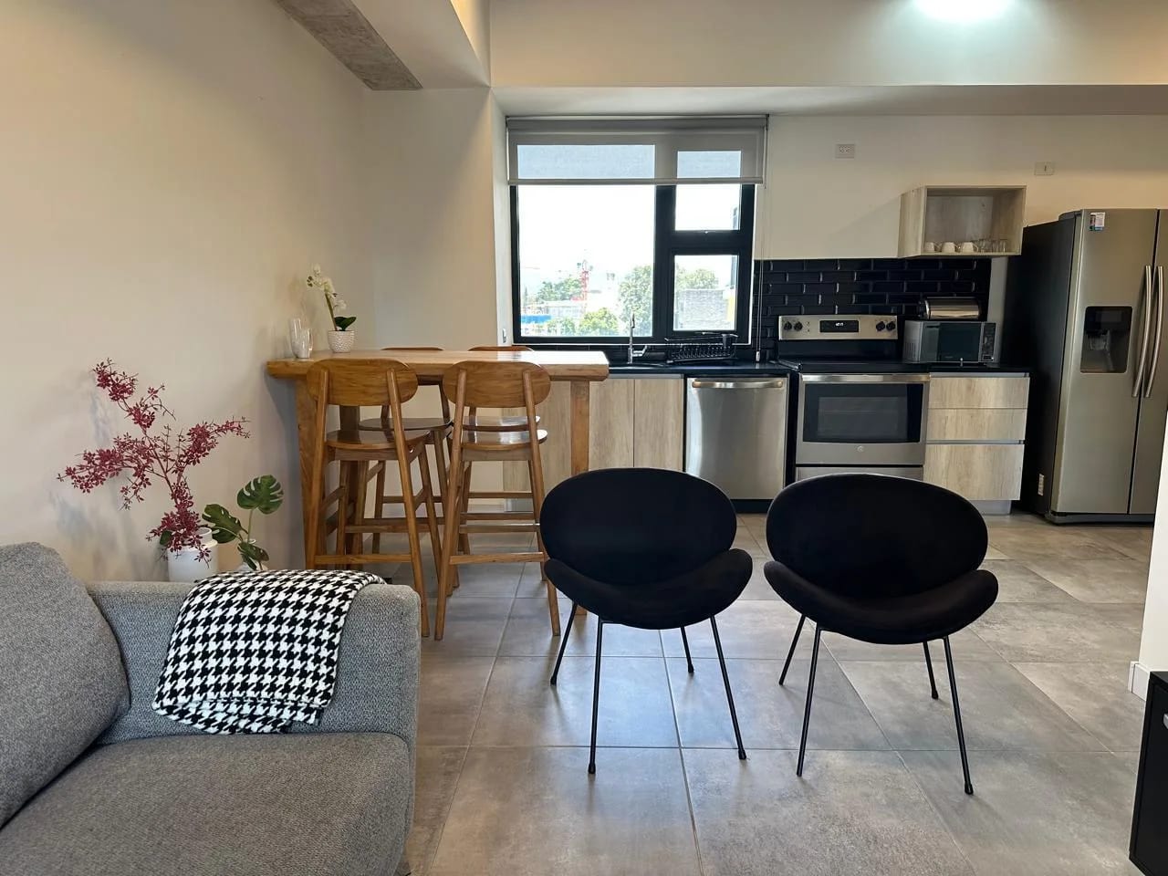 Apartamento moderno en zona 4 — Apartamento en Alquiler en Zona 4, Guatemala, Ciudad — foto 1 de 15