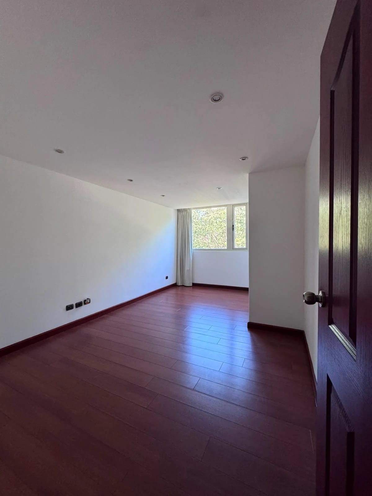 Apartamento de Lujo en zona 14 — Apartamento en Alquiler en Zona 14, Guatemala, Ciudad — foto 15 de 17