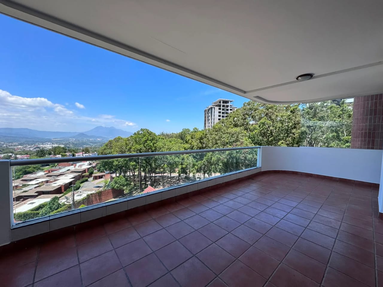 Apartamento de Lujo en zona 14 — Apartamento en Alquiler en Zona 14, Guatemala, Ciudad — foto 17 de 17