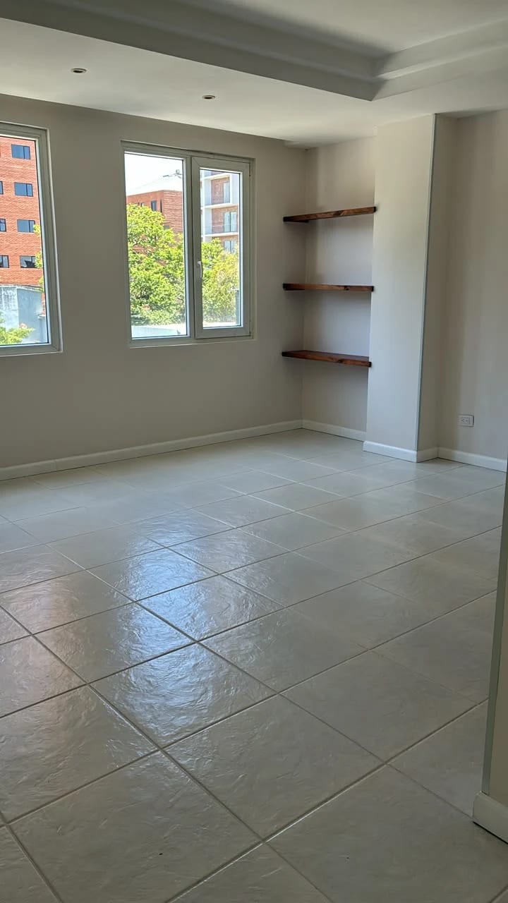 Apartamento en zona 10 — Apartamento en Alquiler en Zona 10, Guatemala, Ciudad — foto 5 de 10