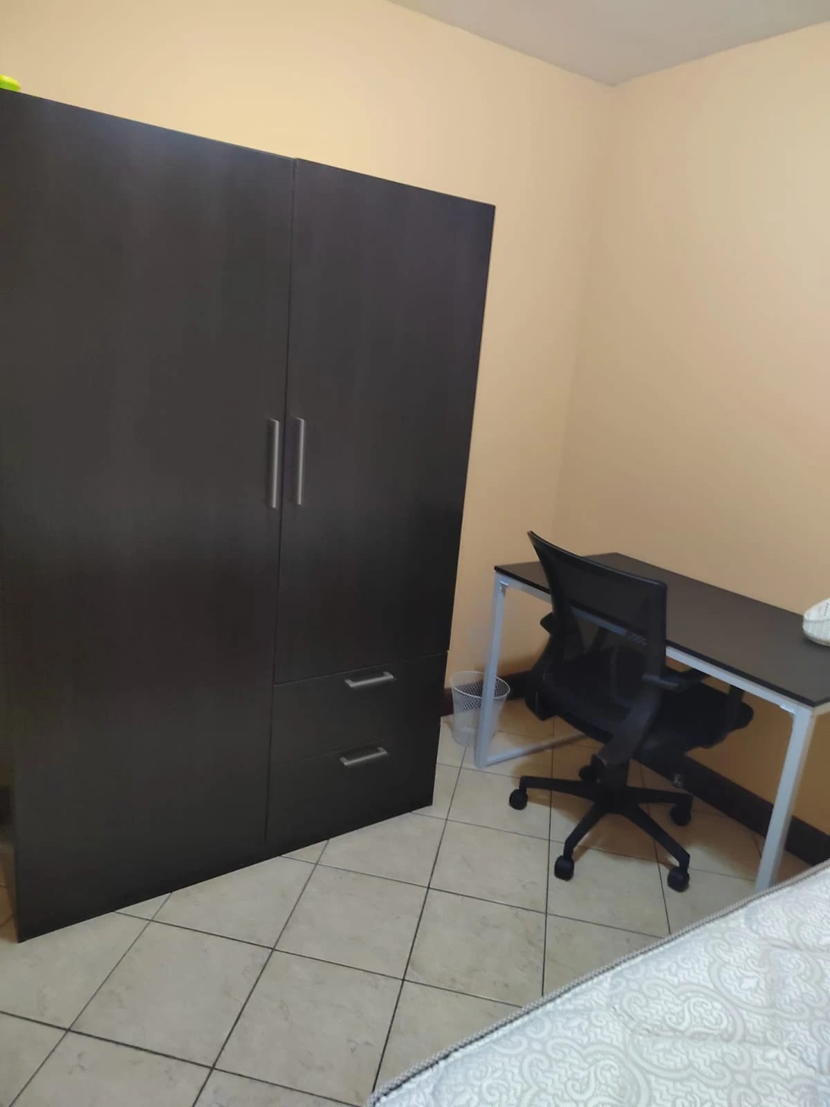 Apartamento amueblado en zona 10 — Apartamento en Alquiler en Zona 10, Guatemala, Ciudad — foto 8 de 8