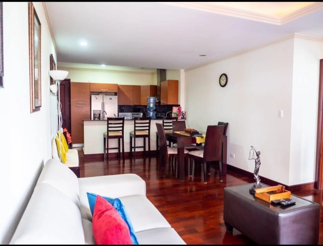 Apartamento en zona 10 — Apartamento en Alquiler en Zona 10, Guatemala, Ciudad — foto 3 de 5