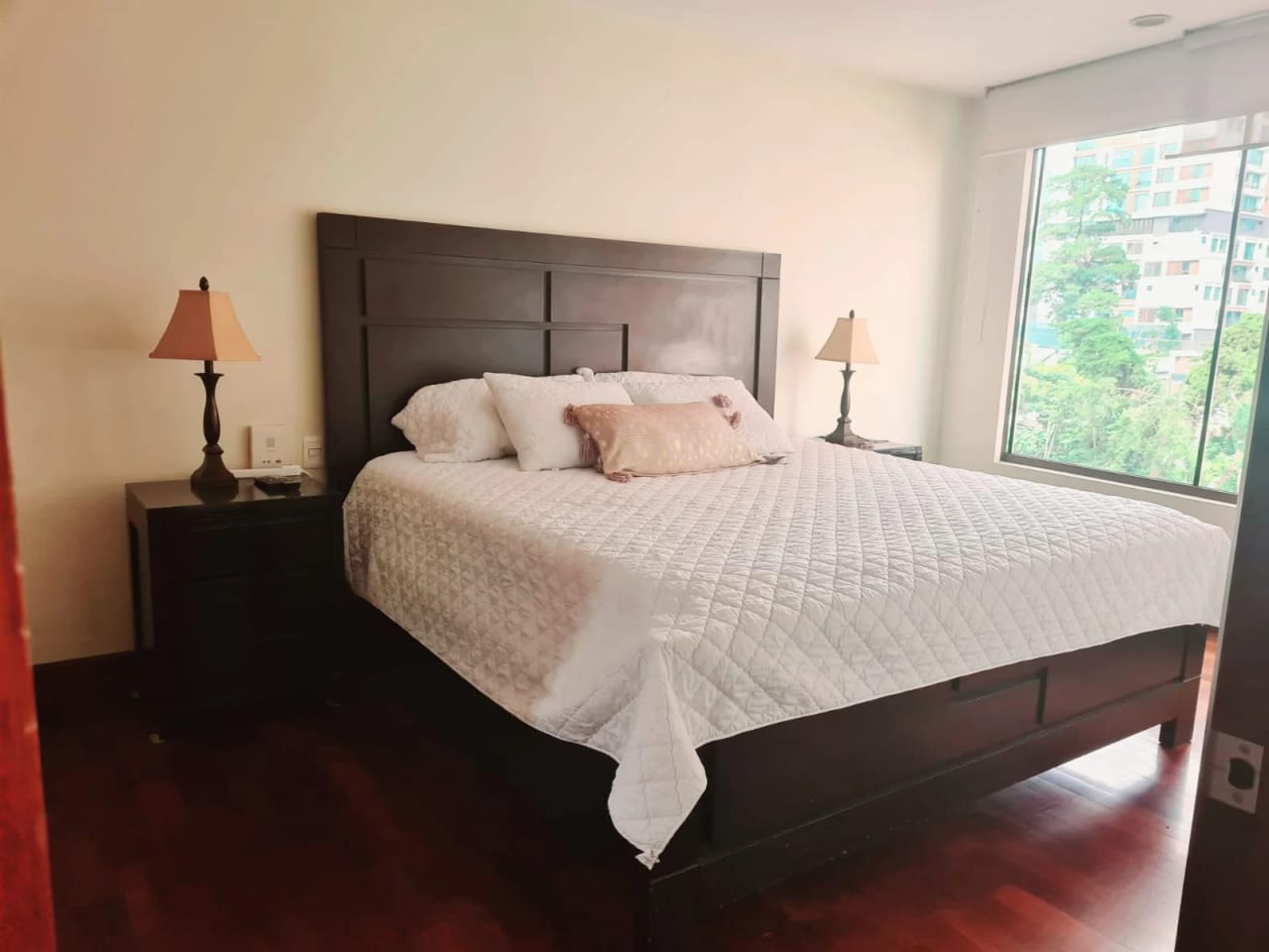 Apartamento en zona 10 — Apartamento en Alquiler en Zona 10, Guatemala, Ciudad — foto 4 de 5