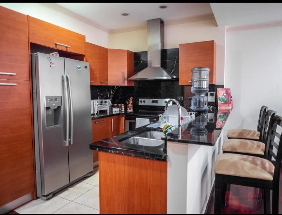 Apartamento en zona 10 — Apartamento en Alquiler en Zona 10, Guatemala, Ciudad — foto 5 de 5