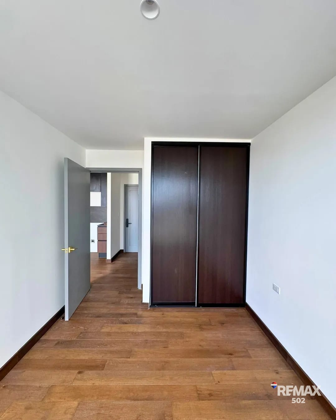 Espectacular Apartamento en Zona 10 — Apartamento en Alquiler en Atarah, Zona 10, Guatemala, Ciudad — foto 8 de 8