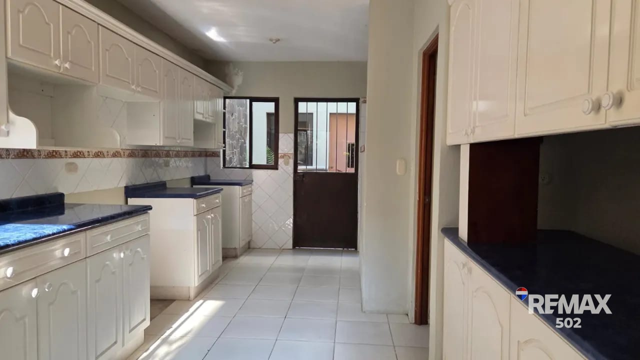 Casa en venta en Manantiales, carretera a San José Pinula, Carretera a El Salvador — Casa en Venta en Carretera a El Salvador, Guatemala, Ciudad — foto 2 de 14