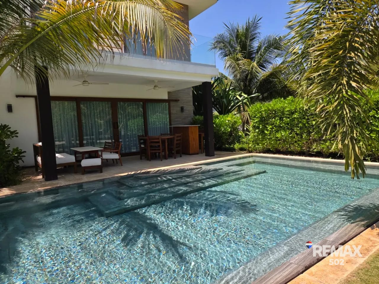 Villa en Venta en La Mar, Monterrico (amueblada y equipada) — Casa vacacional en Venta en Monterrico, Santa Rosa — foto 1 de 13