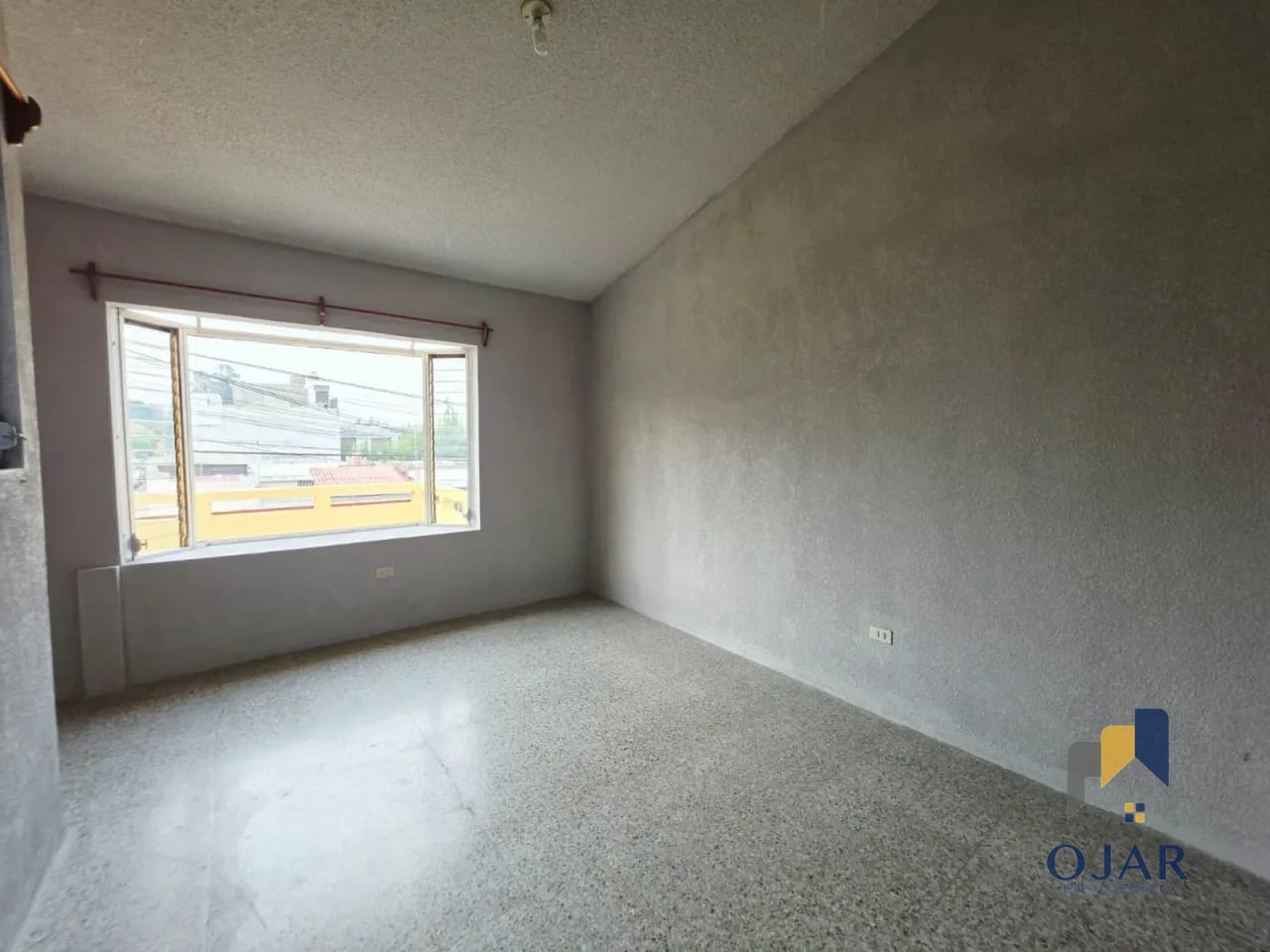 Casa en Venta Pinares de San Cristobal, Zona 8 de Mixco — Casa en Venta en Pinares de San Cristobal, Zona 8 Mixco, Guatemala, Ciudad — foto 11 de 15