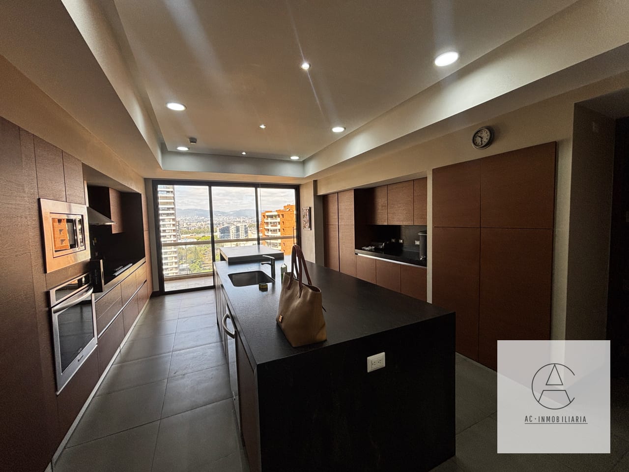 Apartamento en venta en zona 14 — Apartamento en Venta en Tiffany 5ta Avenida, Zona 14, Guatemala, Ciudad — foto 3 de 11