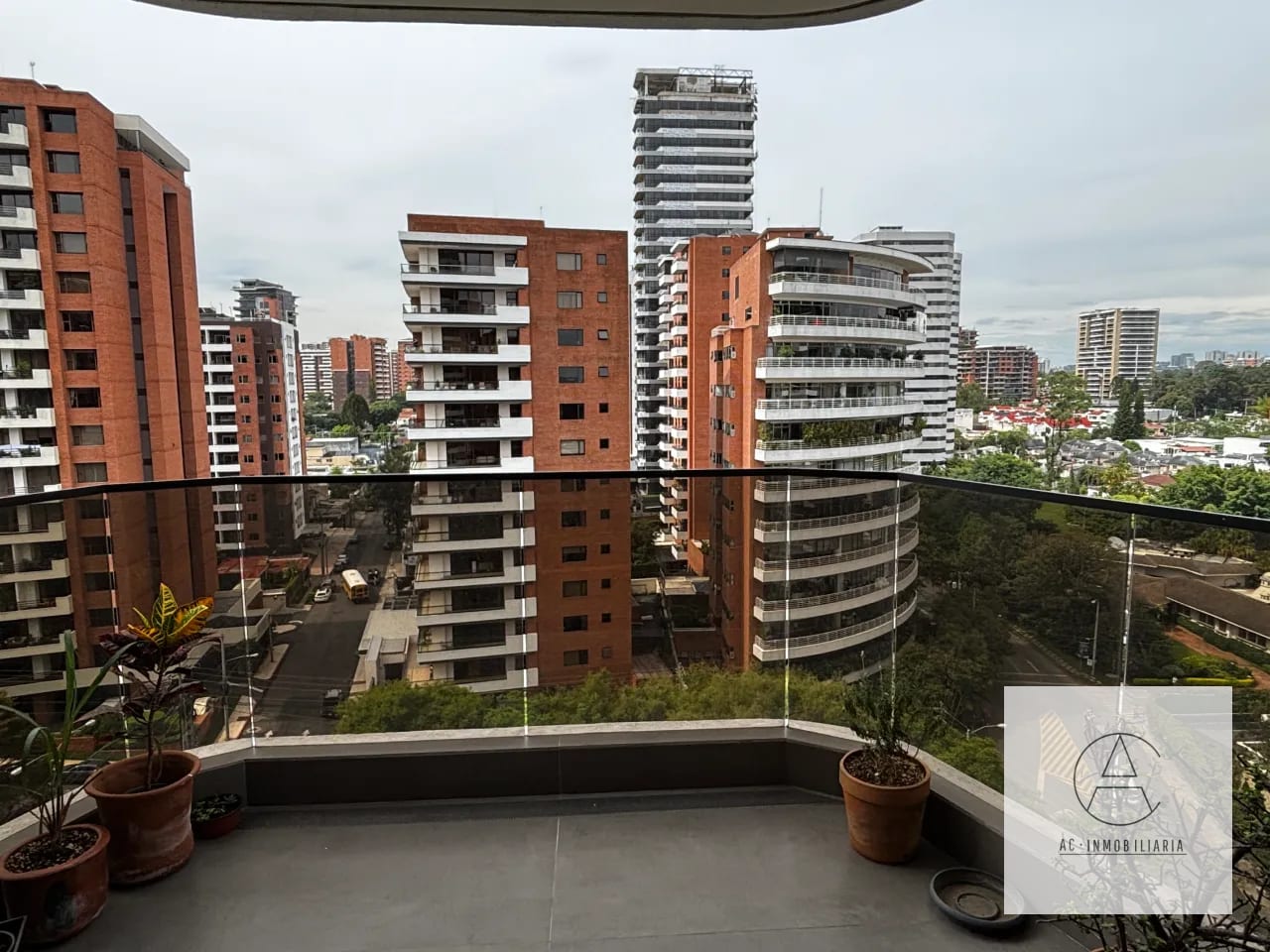 Apartamento en Renta ( amueblado o sin amueblar) VERTIC, Zona 14 — Apartamento en Alquiler en Vertic, Zona 14, Guatemala, Ciudad — foto 6 de 17