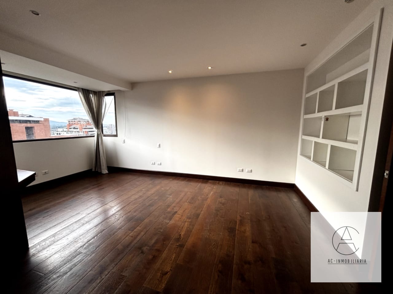 Apartamento en renta con espectacular vista. — Apartamento en Alquiler en Tiffany 5ta Avenida, Zona 14, Guatemala, Ciudad — foto 8 de 15