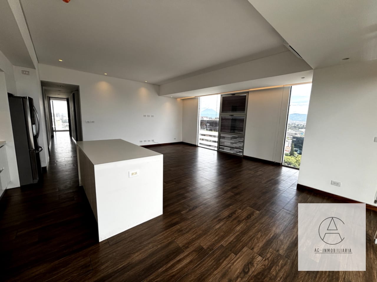 Apartamento en renta en AVIA, zona 10 — Apartamento en Alquiler en Avia, Zona 10, Guatemala, Ciudad — foto 14 de 15